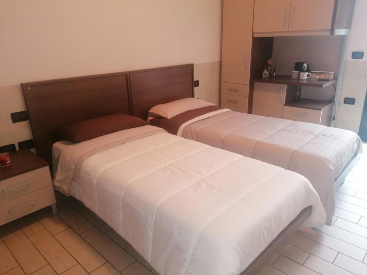 Bed and Breakfast Alloggio Da Virginia Taglio di Po Exterior foto